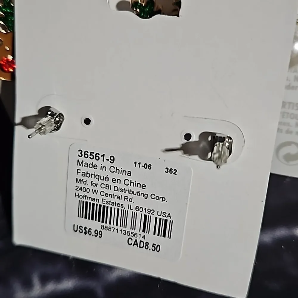 Claire's 🎁 Bundle of  Holiday Earrings New in Packaging. Trees, latte, reindeer